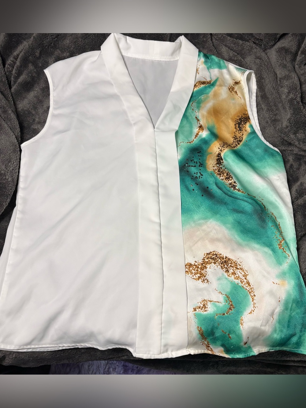 SHEIN White Sleeveless Top with Teal and Gold Marble Side
